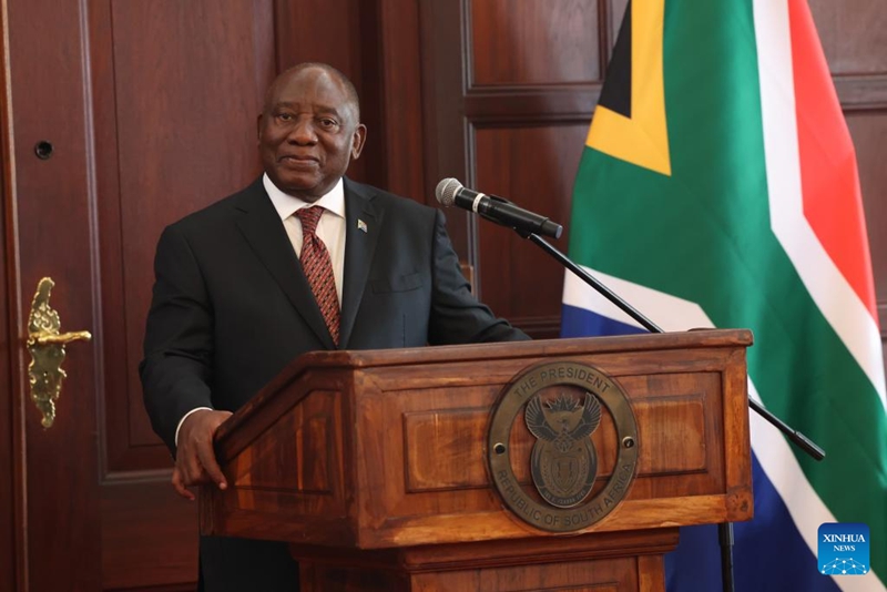 Rais Cyril Ramaphosa wa Afrika Kusini akizungumza wakati akihutubia wanadiplomasia waliowasilisha barua za utambulisho wa  wakuu wapya wa misheni walioteuliwa nchini Afrika Kusini kwenye jumba la wageni wa rais, Pretoria, Afrika Kusini, Aprili 8, 2026. (GCIS/kupitia Xinhua)