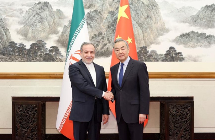 Waziri wa mambo ya nje wa China azungumza na mwenzake wa Iran kwa simu