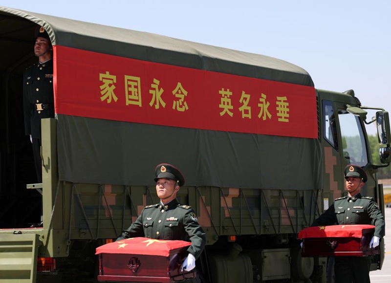 Mabaki ya askari wahanga 12 wa China katika Vita vya Korea yarudishwa nyumbani kutoka Korea Kusini