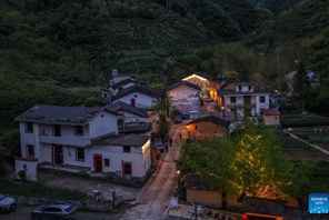 Kijiji cha Jinling mkoani Zhejiang China chaendeleza shughuli za utalii za kuhusisha utamaduni wa kijiji chenye mazingira mazuri ya asili