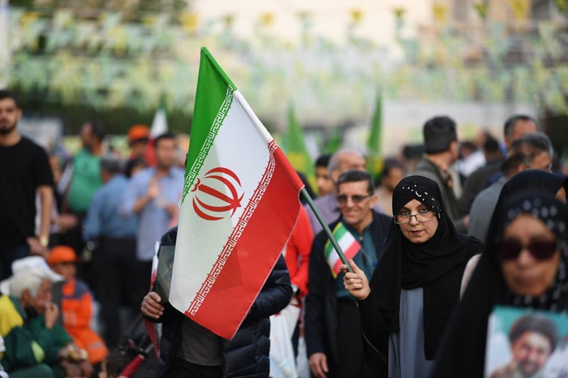 Watu wakishiriki kwenye maandamano mjini Tehran, Iran, Aprili 29, 2026. (Xinhua/Shadati)