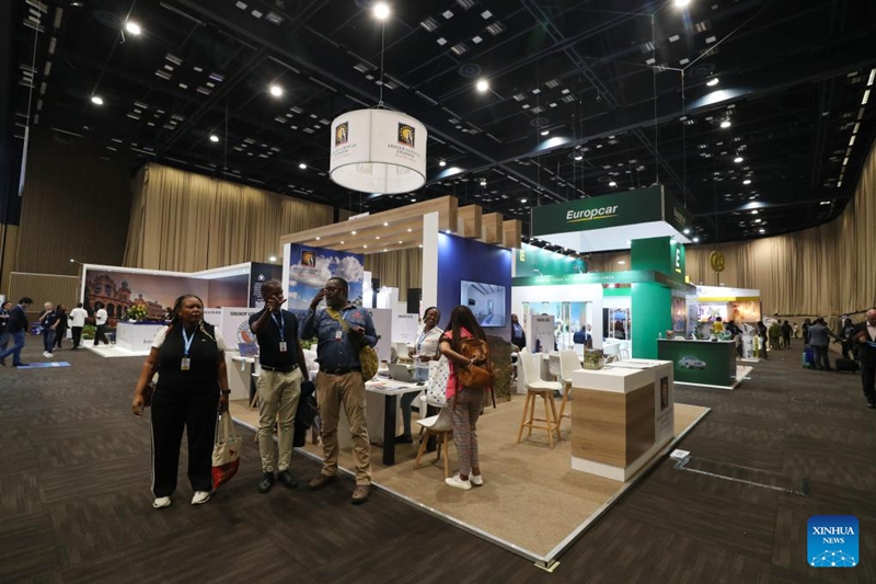 Watu wakitembelea eneo la maonyesho la Mkutano wa Utalii wa Afrika, Africa's Travel Indaba 2026, Durban, Afrika Kusini, Mei 12, 2026. (Xinhua/Chen Wei)