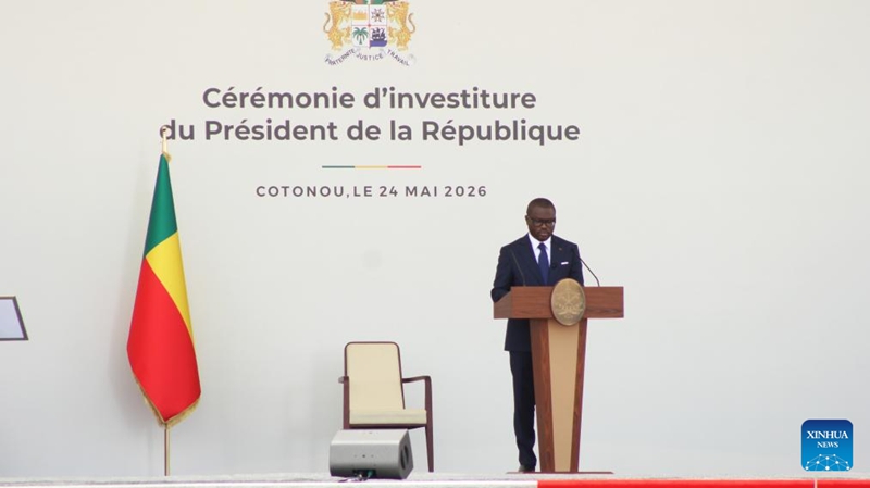 Rais wa Benin Romuald Wadagni akizungumza kwenye hafla ya kuapishwa kwa rais, Cotonou, Benin, Mei 24, 2026. (Picha na Seraphin Zounyekpe/Xinhua)