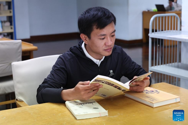 Habari picha: mpanga safari za watalii wanaoingia China awaonyesha hali halisi ya Shanghai