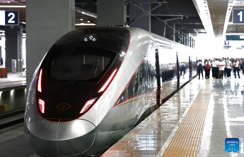 Reli mpya ya mwendo-kasi yaunganisha katikati na magharibi mwa China kwa kuhimiza uratibu na maendeleo