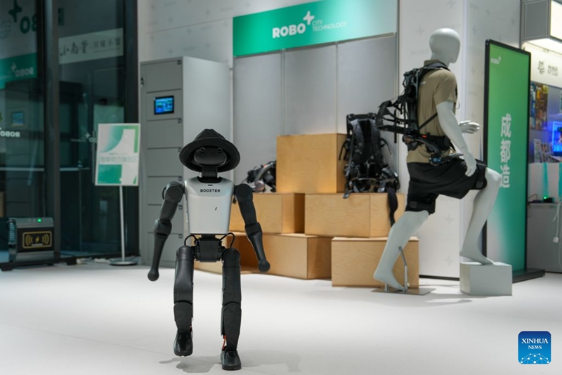 Mji wa Chengdu waendeleza mfumo kamili wa kiikoloia wa roboti