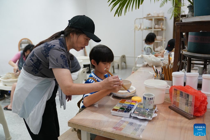 Mji wa Jingdezhen, China wawa mahali pa wimbi la utalii kwa vijana wakati wa mapumziko ya majira ya joto