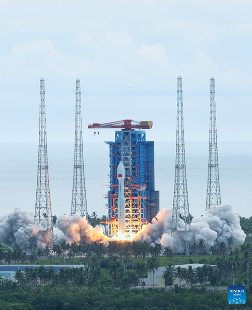Roketi ya Changzheng 8A ya China iliyobeba satalaiti za intaneti za kikundi kipya yarushwa anga ya juu