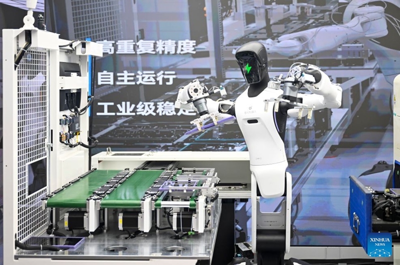 Roboti za AI zafunzwa katika mazingira ya ulimwengu-halisi mjini Shanghai, China