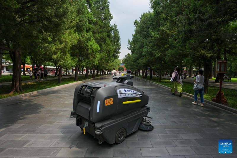 ChinaVumbuzi |  Roboti mpya zaonekana kwenye Bustani ya Tiantan mjini Beijing