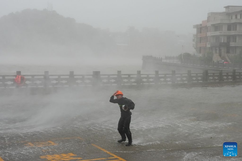 Kimbunga Pomboo chatua Zhejiang kwenye pwani ya mashariki ya China