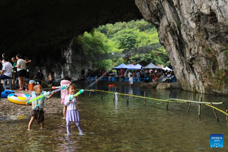 Mapango ya karst ya Guizhou, China yatoa maeneo ya kuepuka joto kwa watalii