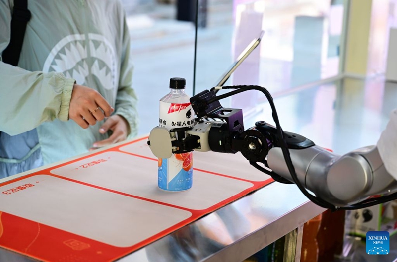 Mji wa Hefei, China wazindua maduka yanayoendeshwa na roboti kwenye maeneo ya kibiashara