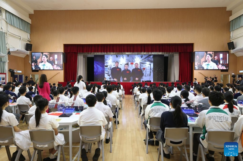 Wanafunzi wa Hong Kong na Macao wazungumza na wanaanga wa Shenzhou-23 waliopo anga ya juu kwenye 