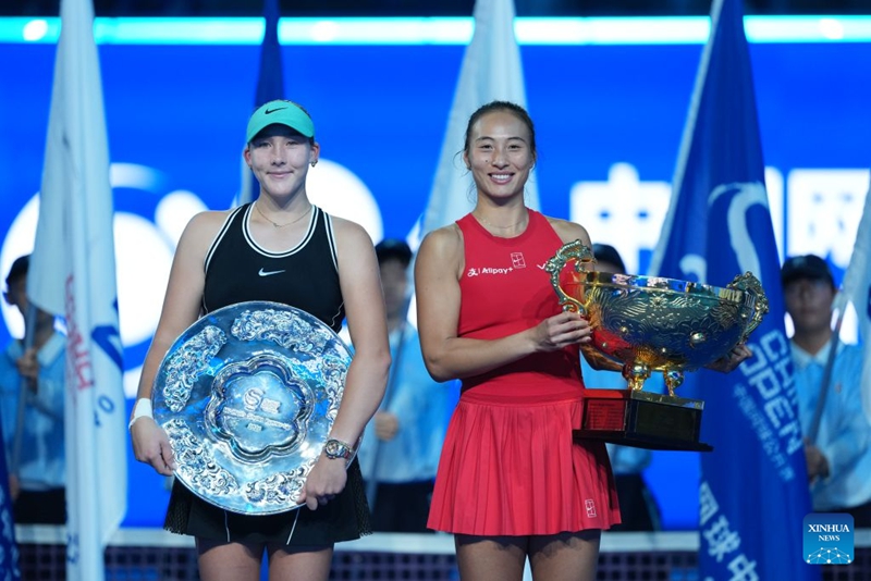 Zheng Qinwen ashinda taji la kwanza la WTA 1000 kwenye mashindano ya tenisi ya China Open