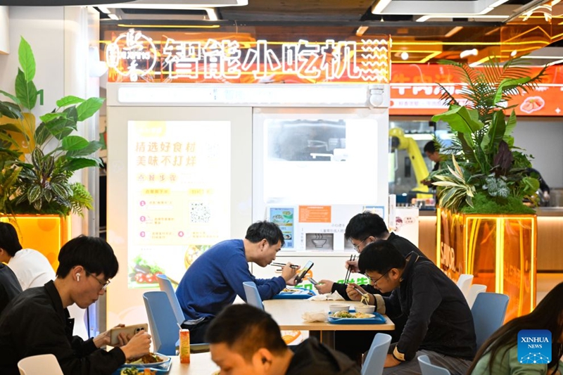 Katika picha: Mgahawa unaoendeshwa kwa kutegemea AI mjini Nanjing, China